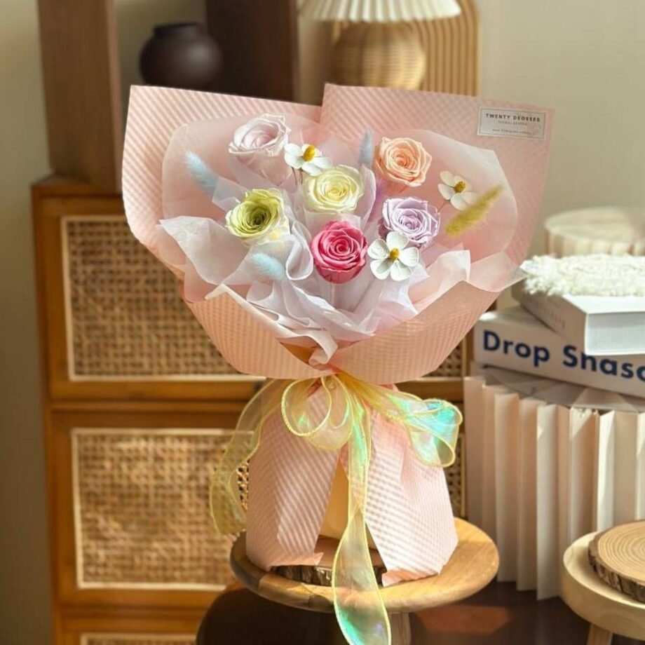 Cynthia Preserved Flower Bouquet